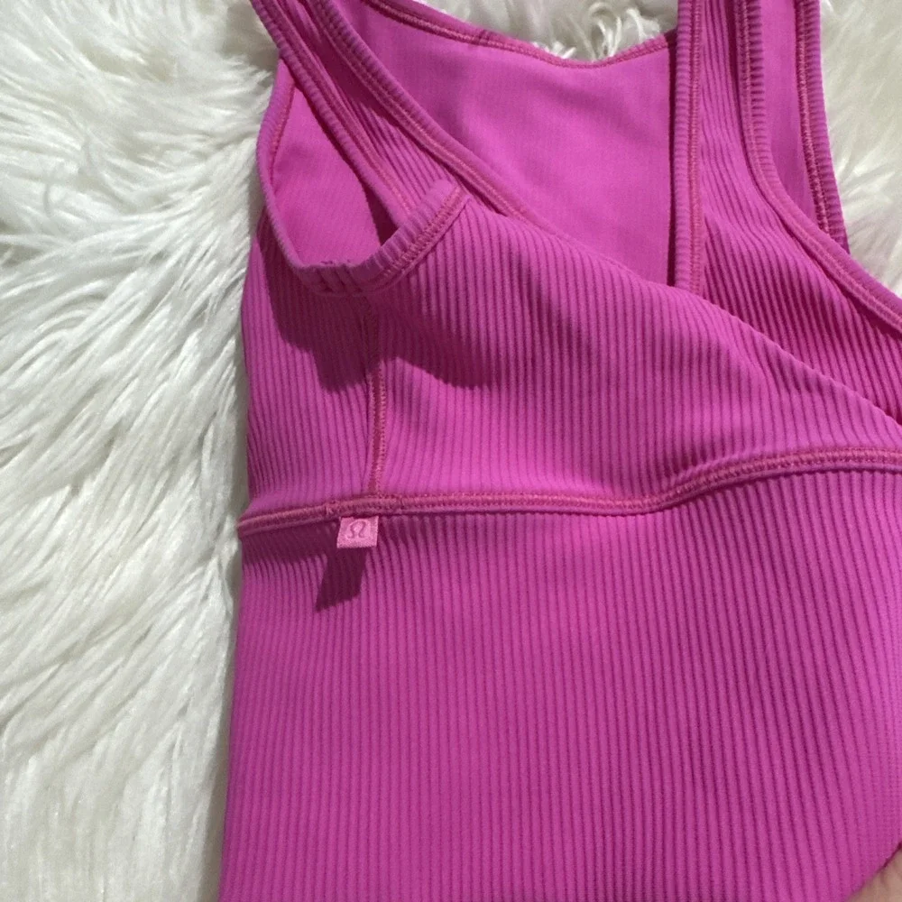 $58 Lululemon Power Pivot Ribbed Tank Top in Sonic Pink Size 4